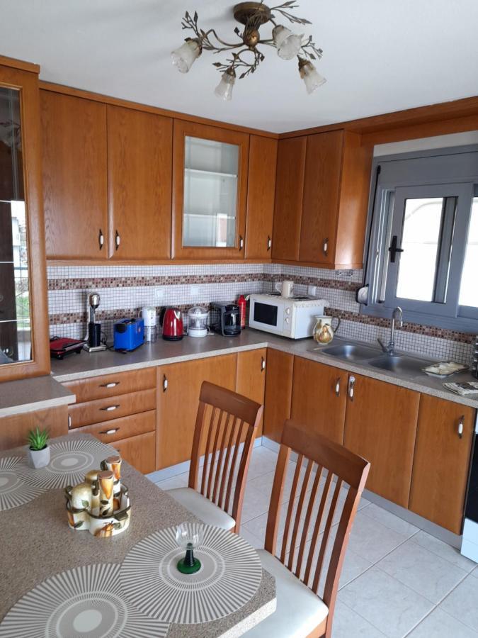 Dominikis Appartment Néa Péramos Kültér fotó