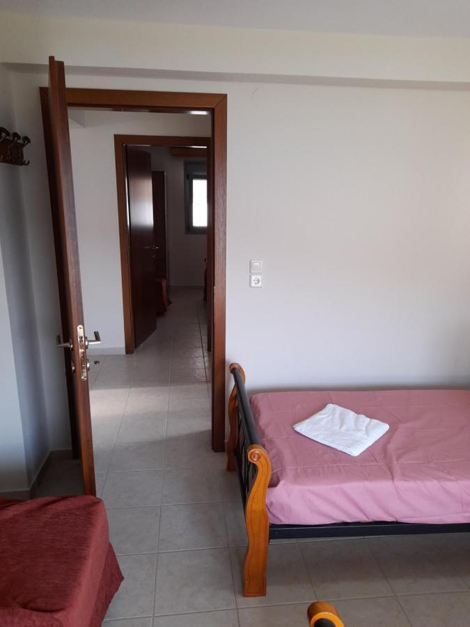 Dominikis Appartment Néa Péramos Kültér fotó