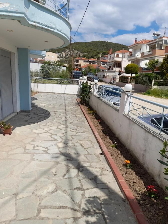 Dominikis Appartment Néa Péramos Kültér fotó