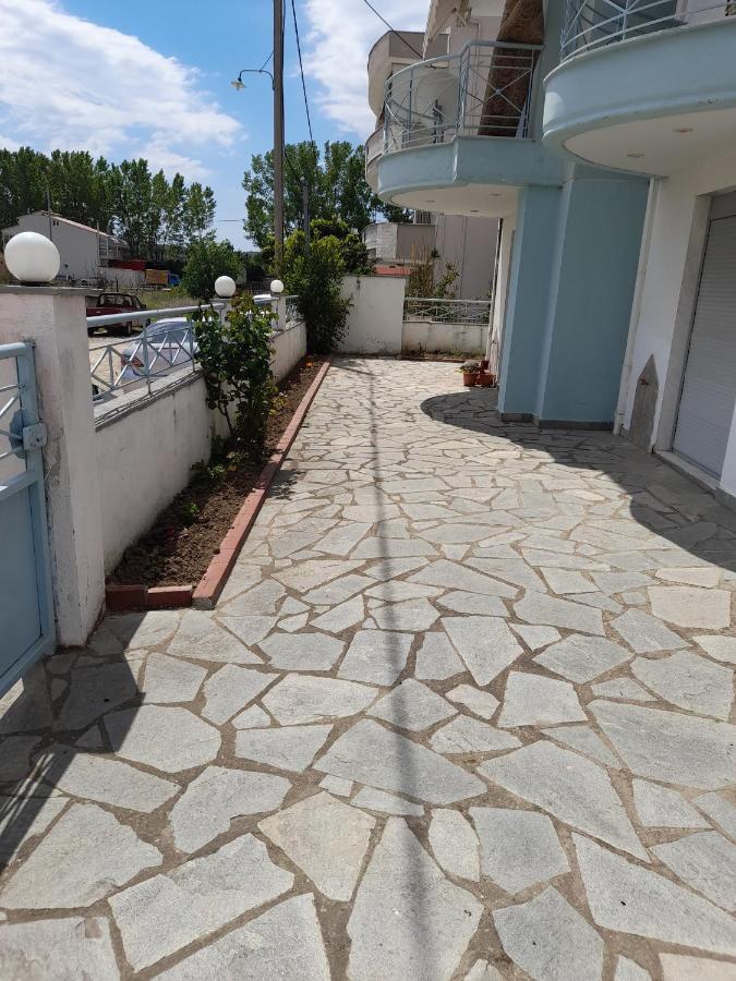 Dominikis Appartment Néa Péramos Kültér fotó