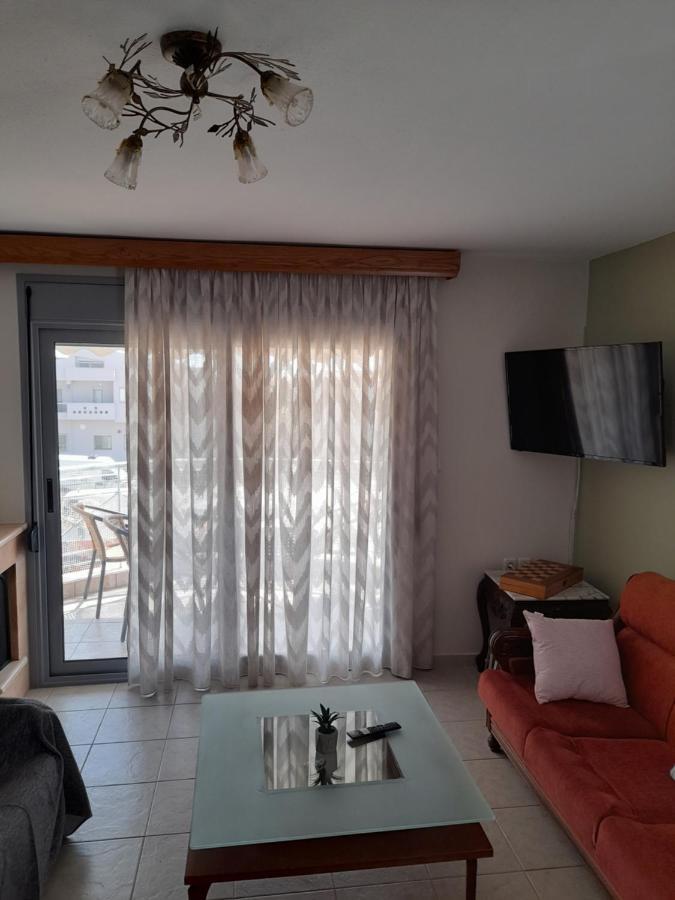 Dominikis Appartment Néa Péramos Kültér fotó